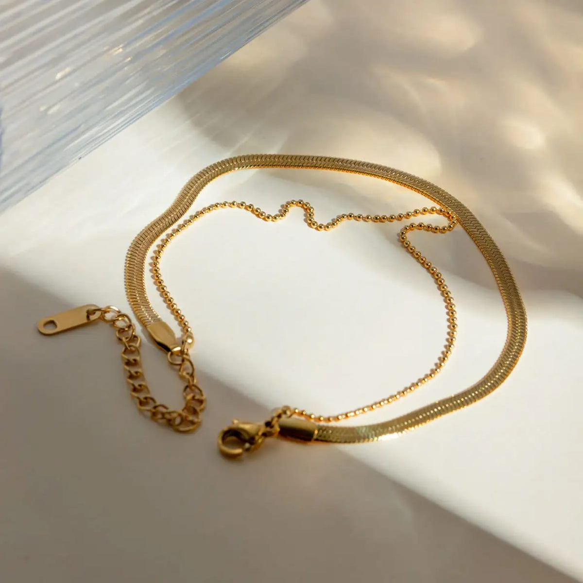 Twisted boll bracelet
