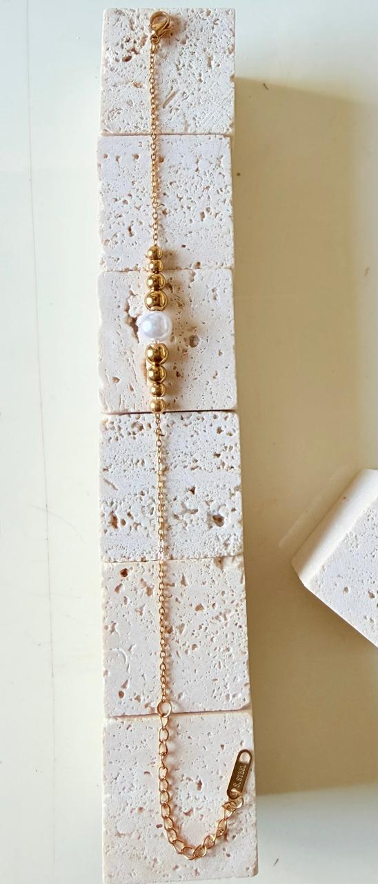 Peals Bracelet
