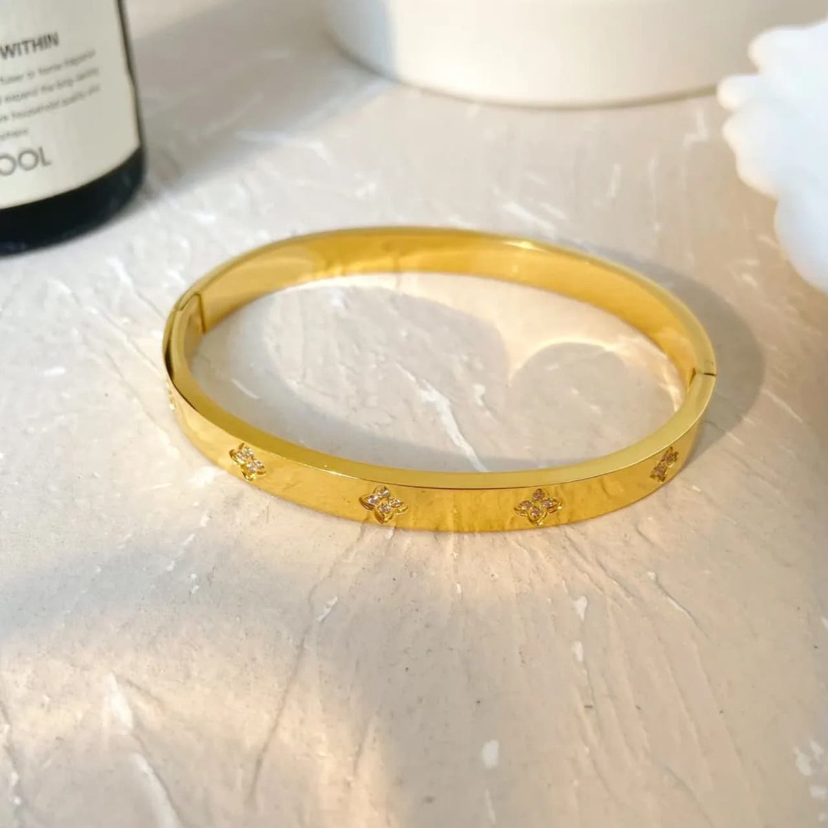 Four Zircone Bangle