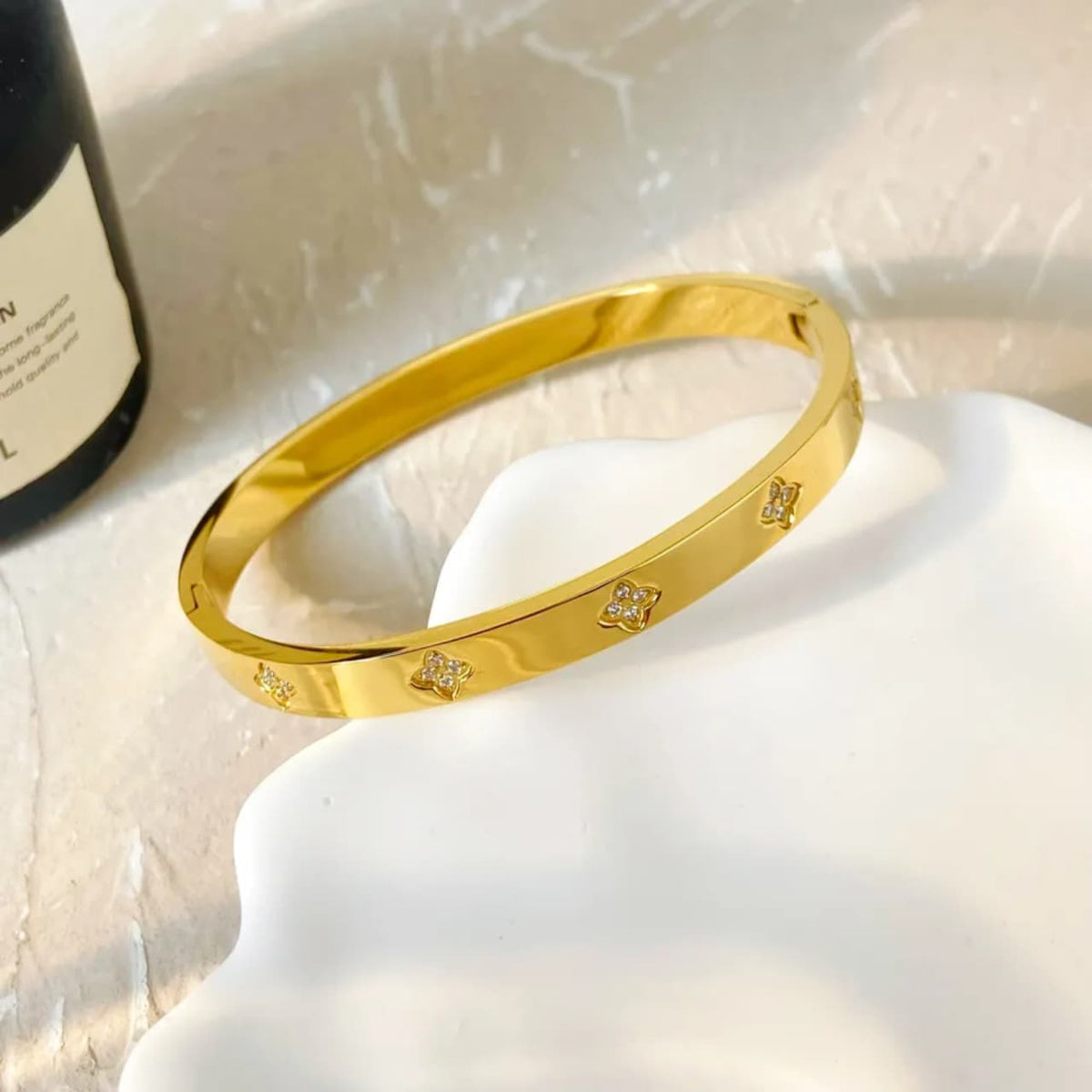 Four Zircone Bangle