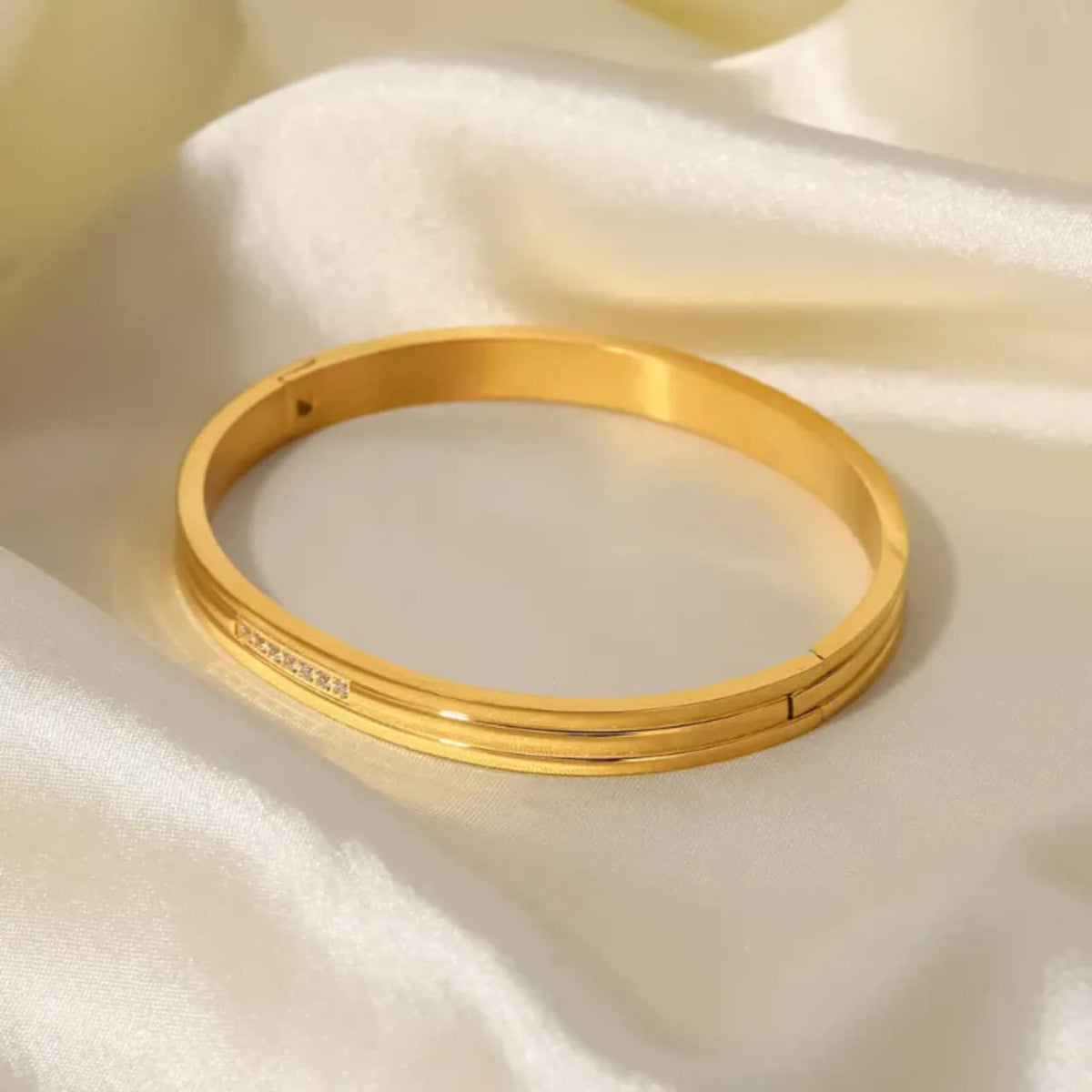 Zircon Bangle