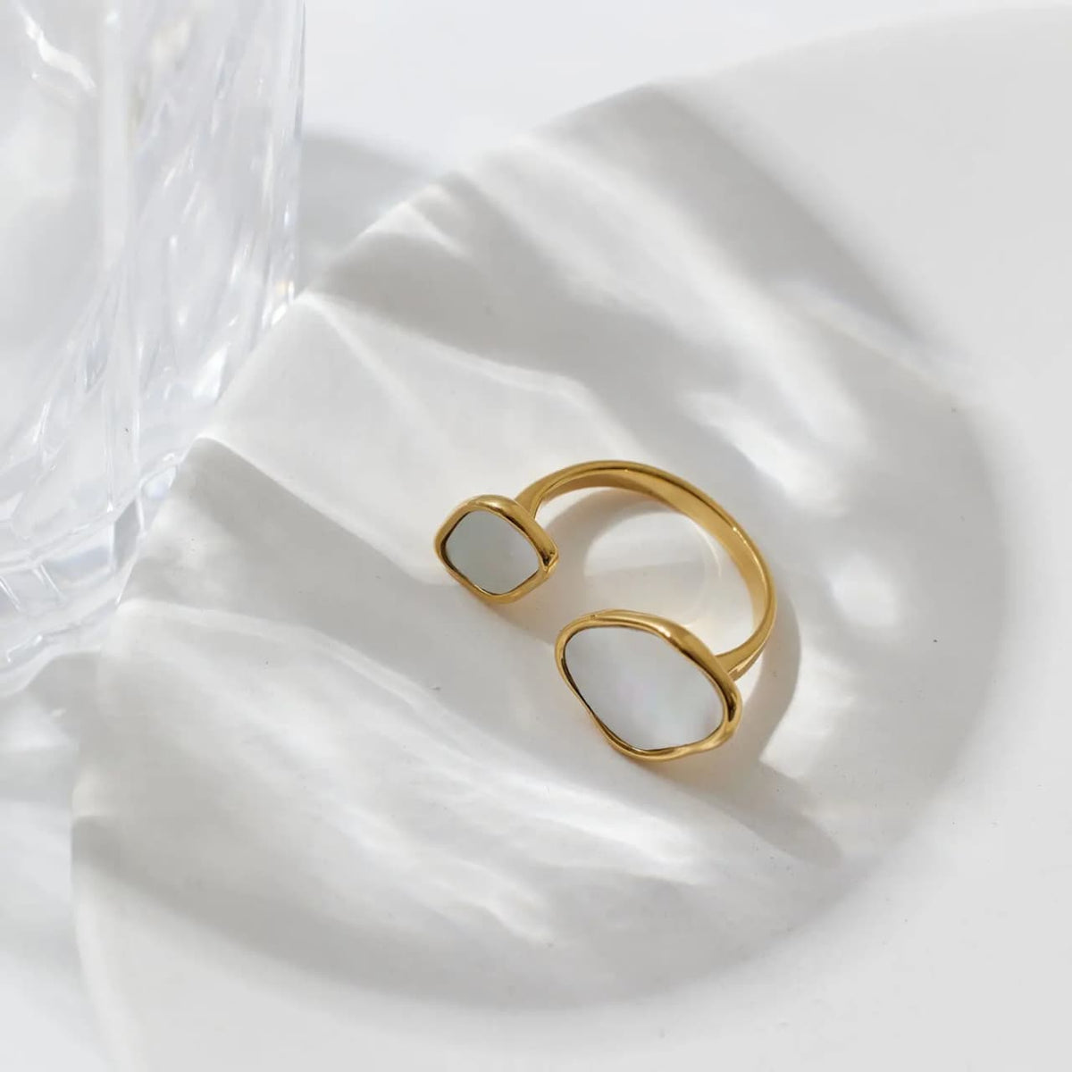 Twisted shells Ring Adjustable