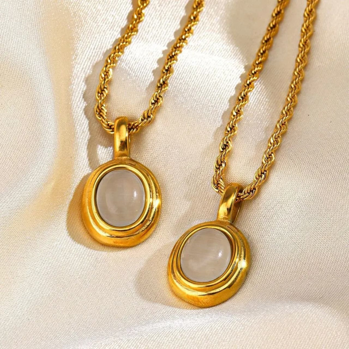White Stone Rope Chain Necklace
