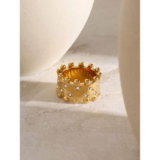 Luxury Zircons Ring