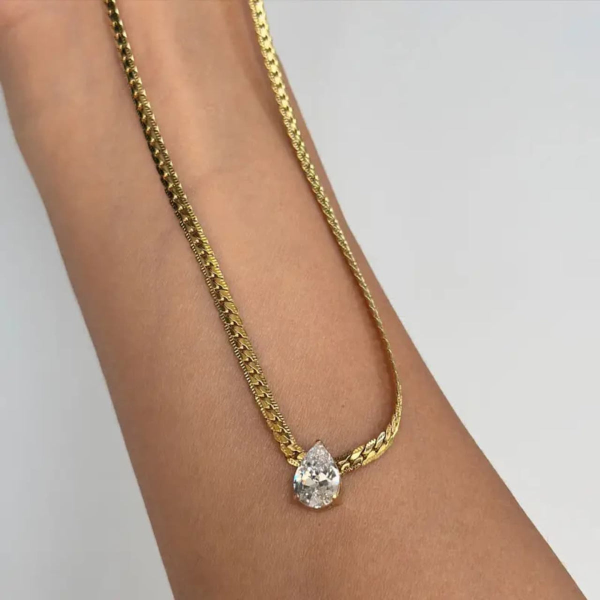 Triangle Zircone Necklace