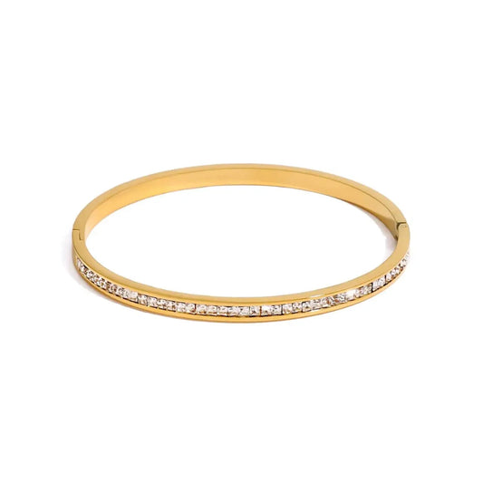 Artificial jewelleryAKaccessories