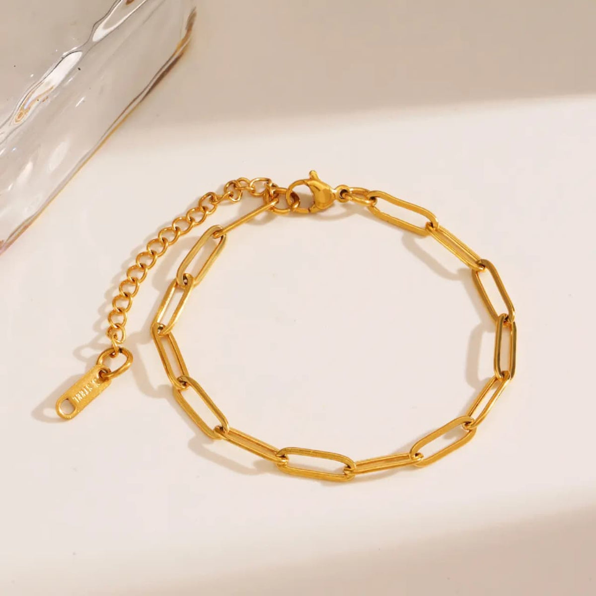 Tie bracelet