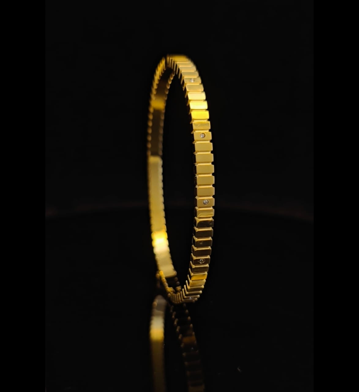 Zircon bangle