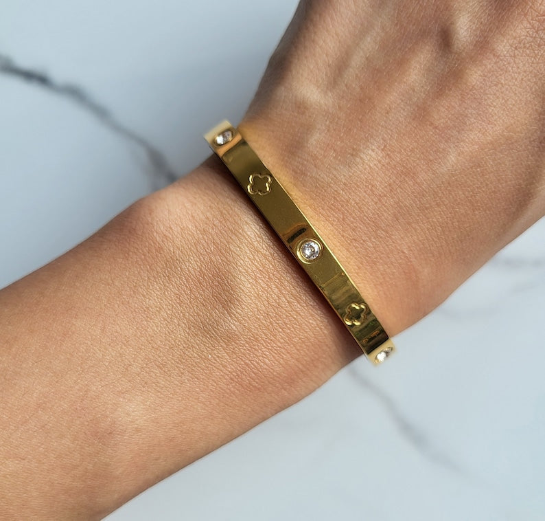 Clover Sparkle Bangle