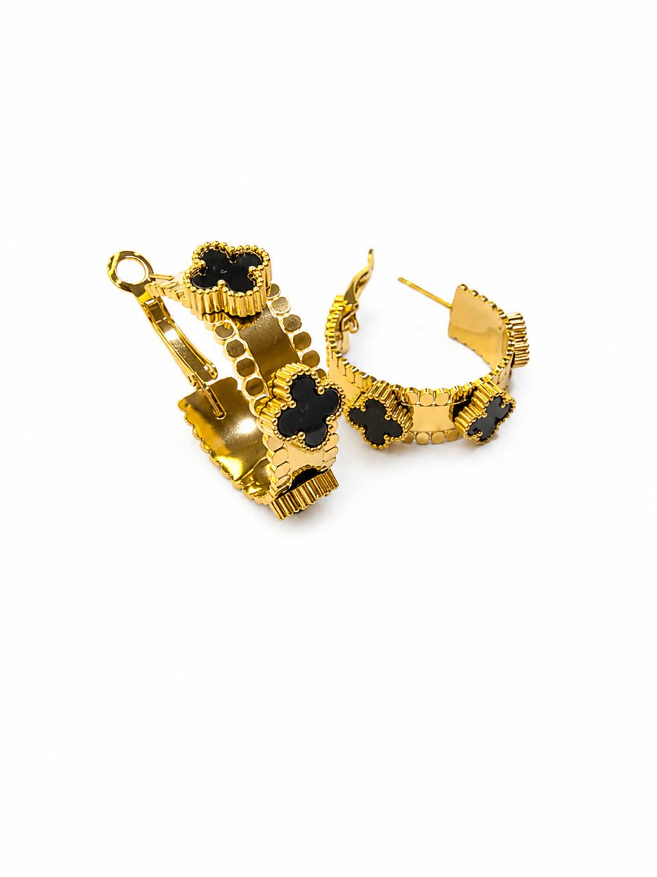 clover Black_White Earring